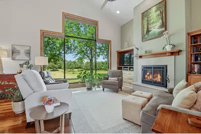 37015  Lower Lake Rd, Summit, WI 53066 - Photo 4