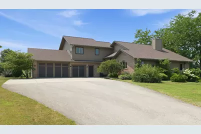 37015  Lower Lake Rd, Summit, WI 53066 - Photo 2