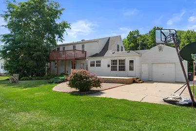 N89W15660  Main St, Menomonee Falls, WI 53051 - Photo 44