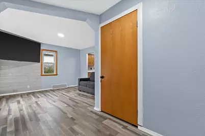 1824  Missouri Ave, South Milwaukee, WI 53172 - Photo 6
