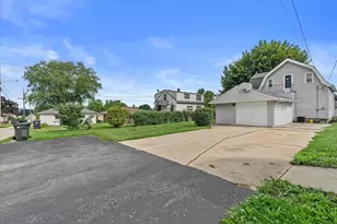 1824 Missouri Ave, South Milwaukee, WI 53172 - Photo 32