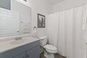 2230 W Vista Bella Dr, Oak Creek, WI 53154 - Photo 12