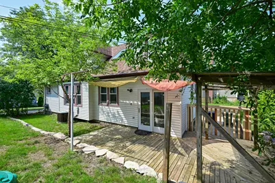 1618 E Newport Ave, Milwaukee, WI 53211 - Photo 32