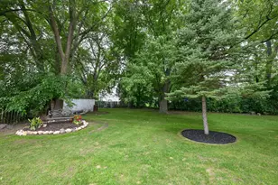 105 Roberts Rd, Dousman, WI 53118 - Photo 20