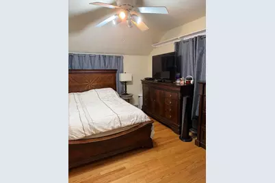 2362 S 78th St, West Allis, WI 53219 - Photo 18