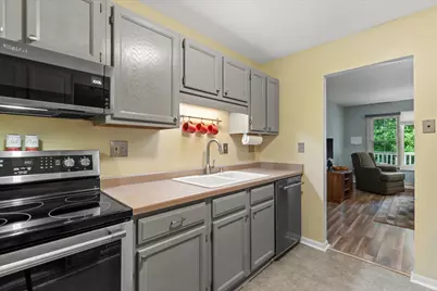 162  Heidel Rd #3, Thiensville, WI 53092 - Photo 8