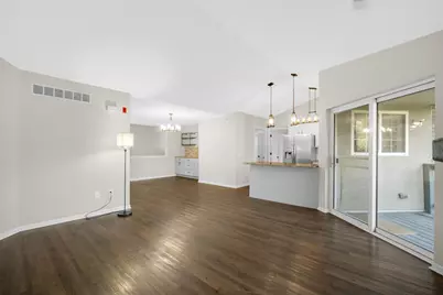 9140 W Elm Ct #D, Franklin, WI 53132 - Photo 8