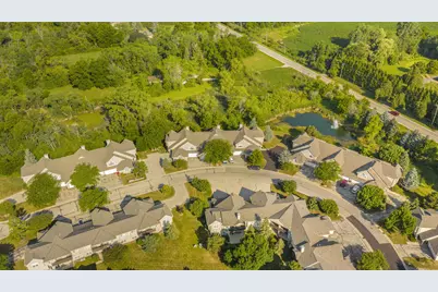 9140 W Elm Ct #D, Franklin, WI 53132 - Photo 26