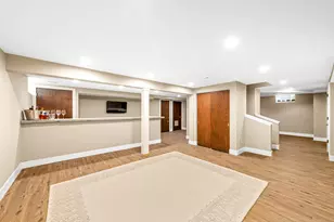 2745 N 117th Pl, Wauwatosa, WI 53222 - Photo 34