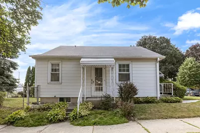 3230 W Ruskin St, Milwaukee, WI 53215 - Photo 12