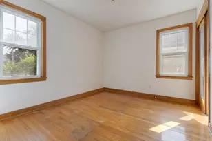 3230 W Ruskin St, Milwaukee, WI 53215 - Photo 10