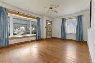 3230 W Ruskin St, Milwaukee, WI 53215 - Photo 4