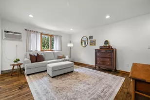 420 Racine St, Racine, WI 53185 - Photo 2