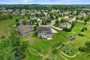 N42W22777 London Ct, Pewaukee, WI 53072 - Photo 68