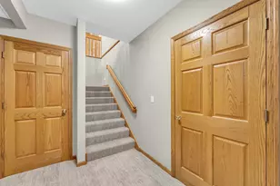 8118 Dunkelow Rd, Racine, WI 53126 - Photo 34