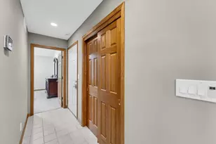 8118 Dunkelow Rd, Racine, WI 53126 - Photo 20