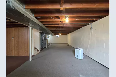 8113 W Ohio Ave, Milwaukee, WI 53219 - Photo 26
