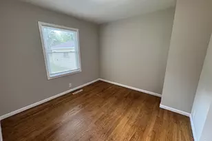4864 N 63rd St, Milwaukee, WI 53218 - Photo 8