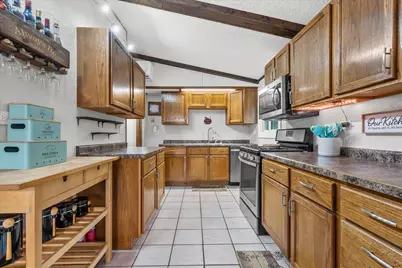 W153N9940  Neptune Dr, Germantown, WI 53022 - Photo 14
