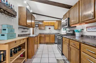 W153N9940 Neptune Dr, Germantown, WI 53022 - Photo 14