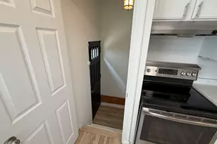 2586 S 77th St, West Allis, WI 53219 - Photo 34