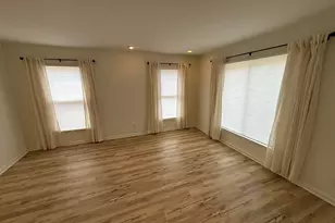 2586 S 77th St, West Allis, WI 53219 - Photo 14