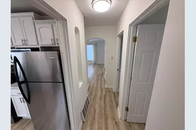2586 S 77th St, West Allis, WI 53219 - Photo 18