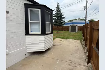 2586 S 77th St, West Allis, WI 53219 - Photo 34
