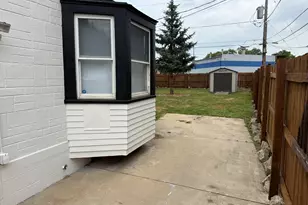 2586 S 77th St, West Allis, WI 53219 - Photo 34