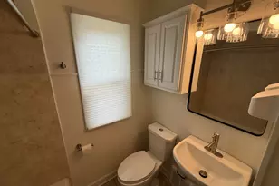 2586 S 77th St, West Allis, WI 53219 - Photo 32