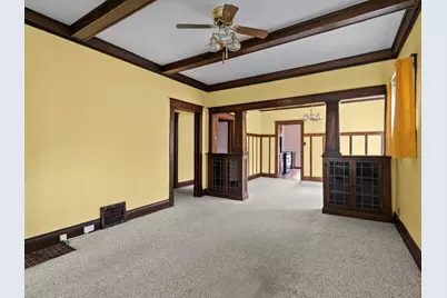 1329 S 15th St, Manitowoc, WI 54220 - Photo 6