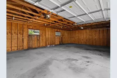 1329 S 15th St, Manitowoc, WI 54220 - Photo 28