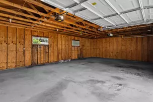 1329 S 15th St, Manitowoc, WI 54220 - Photo 28