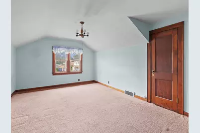 1329 S 15th St, Manitowoc, WI 54220 - Photo 22