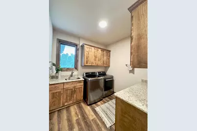 S54 W25358  Pebble Brook Ct, Waukesha, WI 53189 - Photo 26