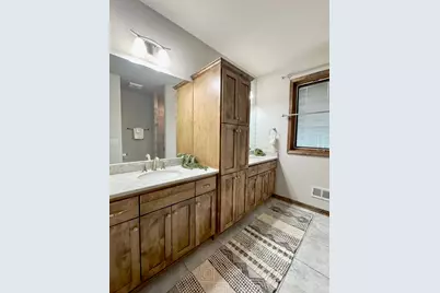 S54 W25358  Pebble Brook Ct, Waukesha, WI 53189 - Photo 14