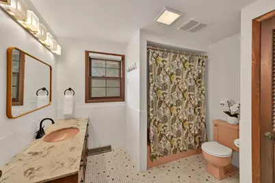 7266 N Pierron Rd, Glendale, WI 53209 - Photo 24