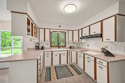 7266 N Pierron Rd, Glendale, WI 53209 - Photo 12