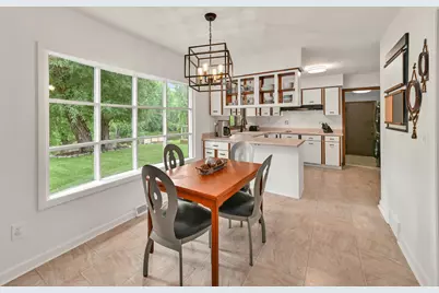 7266 N Pierron Rd, Glendale, WI 53209 - Photo 10