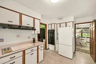 7266 N Pierron Rd, Glendale, WI 53209 - Photo 14