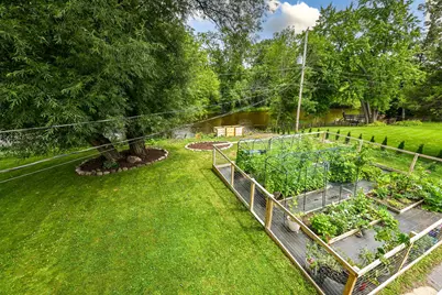 7266 N Pierron Rd, Glendale, WI 53209 - Photo 38