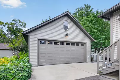 415 N Oakwood Ave, Oconomowoc, WI 53066 - Photo 2