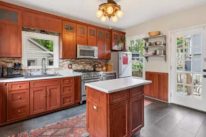 415 N Oakwood Ave, Oconomowoc, WI 53066 - Photo 4