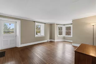 2237 Washington Ave, Cedarburg, WI 53012 - Photo 12