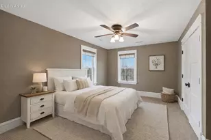2237 Washington Ave, Cedarburg, WI 53012 - Photo 32