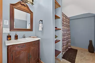 1338 Quincy Ave, Racine, WI 53405 - Photo 16