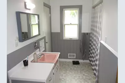 11019 W Park Hill Ave, Wauwatosa, WI 53226 - Photo 6