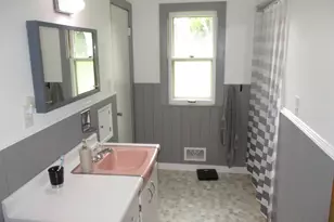 11019 W Park Hill Ave, Wauwatosa, WI 53226 - Photo 6
