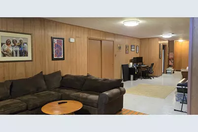 5617 W Jackson Park Dr, Milwaukee, WI 53219 - Photo 22