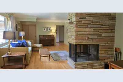 5617 W Jackson Park Dr, Milwaukee, WI 53219 - Photo 8